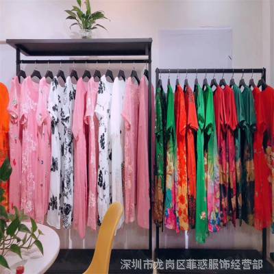 女装加盟生意经 品牌折扣加盟，解锁财富新密码